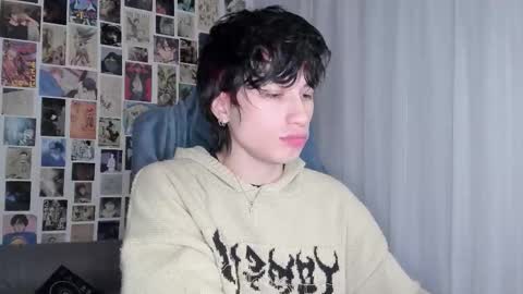 Snapshot of liamelf chatting on September 17, 6:59 am Liam online show from September 17, 6:59 am