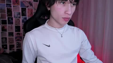 Liam online show from November 19, 5:07 am