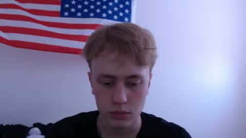 Snapshot of liamhodge chatting on July 27, 2:40 am liamhodge online show from July 27, 2:40 am