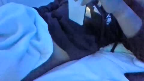 liamk121 online show from December 15, 5:23 am