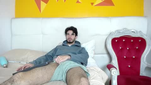 Snapshot of liamluxe chatting on December 27, 12:34 pm LiamLuxe online show from December 27, 12:34 pm