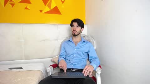Snapshot of liamluxe chatting on December 30, 12:20 pm LiamLuxe online show from December 30, 12:20 pm