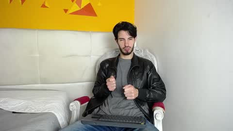 Snapshot of liamluxe chatting on January 3, 12:08 pm LiamLuxe online show from January 3, 12:08 pm