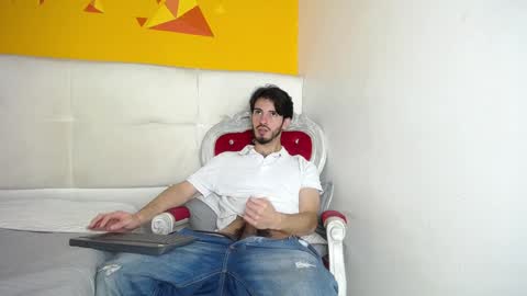 Snapshot of liamluxe chatting on January 11, 3:20 pm LiamLuxe online show from January 11, 3:20 pm