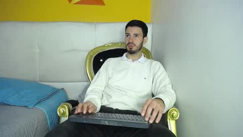 Snapshot of liamluxe chatting on September 10, 1:44 pm LiamLuxe online show from September 10, 1:44 pm