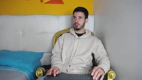 Snapshot of liamluxe chatting on September 13, 12:27 pm LiamLuxe online show from September 13, 12:27 pm