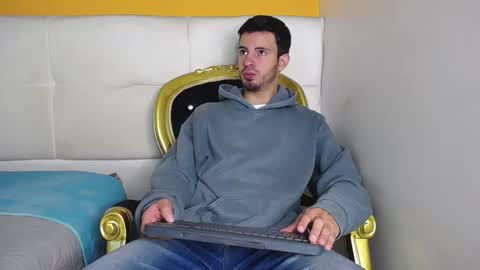 Snapshot of liamluxe chatting on September 19, 12:50 pm LiamLuxe online show from September 19, 12:50 pm