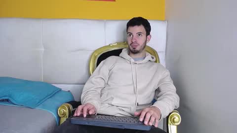 Snapshot of liamluxe chatting on September 22, 12:40 pm LiamLuxe online show from September 22, 12:40 pm