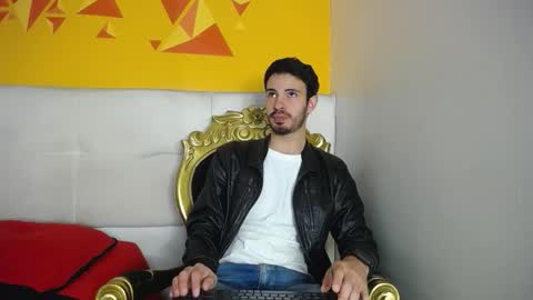 Snapshot of liamluxe chatting on October 20, 1:00 pm LiamLuxe online show from October 20, 1:00 pm