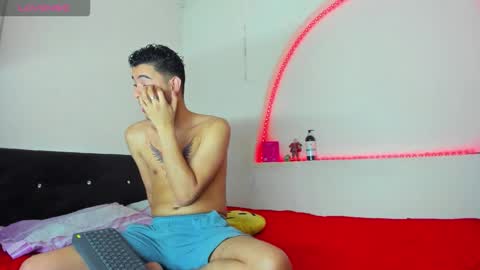 LIAM  KAI online show from November 19, 7:03 pm