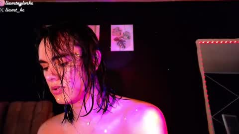 Tell me Liam online show from February 21, 4:05 pm