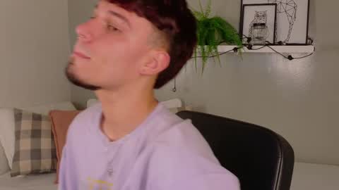 Snapshot of liamthunder05_ chatting on October 9, 8:18 pm Liam Thunder online show from October 9, 8:18 pm