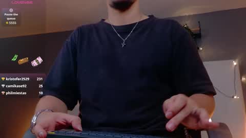 Liam Thunder online show from December 15, 8:02 pm