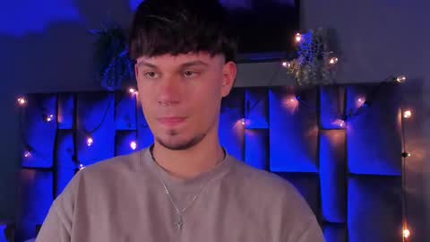 Liam Thunder online show from December 18, 8:04 pm