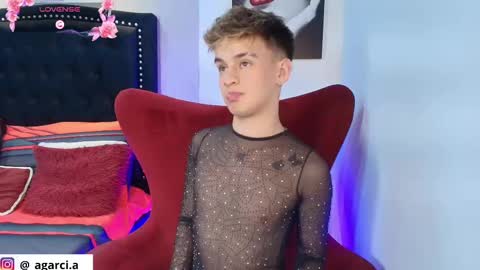 liam online show from September 25, 4:49 am