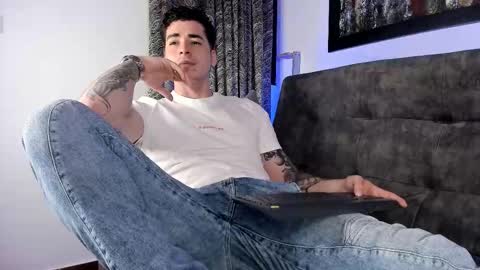 liamwyatt_ online show from February 12, 5:02 am