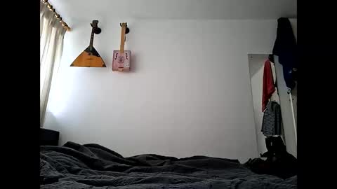 Snapshot of lian5602 chatting on November 11, 9:20 am LiamCross online show from November 11, 9:20 am