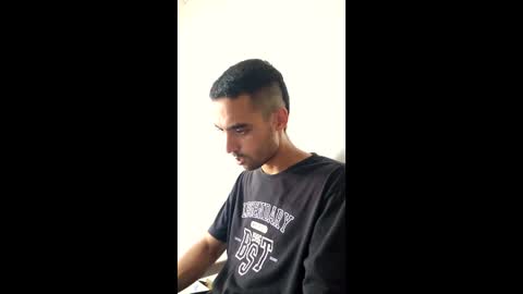 lian_mike203523 online show from April 17, 8:12 pm