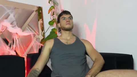 Snapshot of lian_oconner chatting on October 15, 12:55 am Lian Oconner online show from October 15, 12:55 am