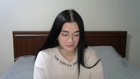 liana_diva online show from December 8, 3:35 pm