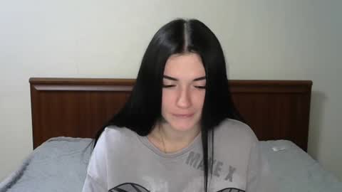 liana_diva online show from February 25, 11:00 pm