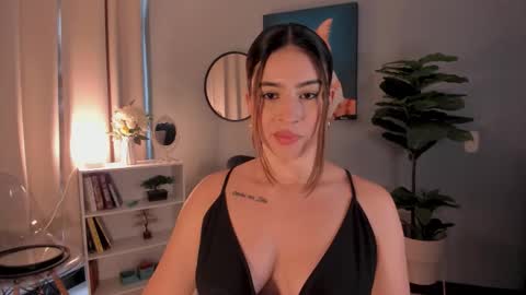 Lia online show from November 3, 12:39 pm