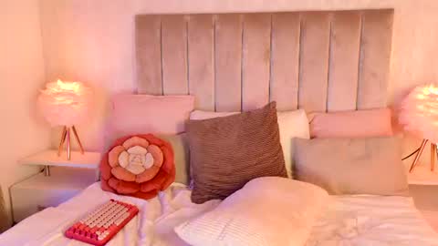 Liora online show from June 23, 10:41 pm