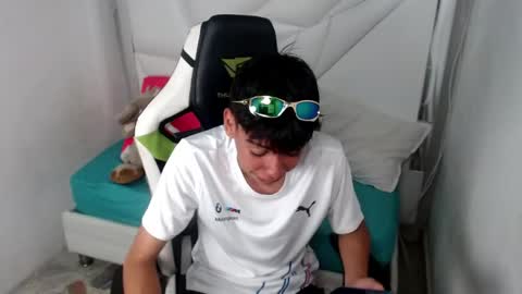 LIAR online show from April 21, 3:35 am