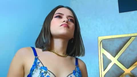 Snapshot of liaruso chatting on January 21, 10:41 pm liaross online show from January 21, 10:41 pm