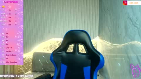 Dani online show from April 11, 12:42 pm