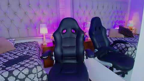 Lia  online show from March 9, 7:51 pm