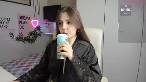 Lia online show from October 5, 1:31 pm