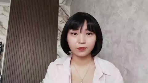 Molly online show from May 16, 1:32 pm