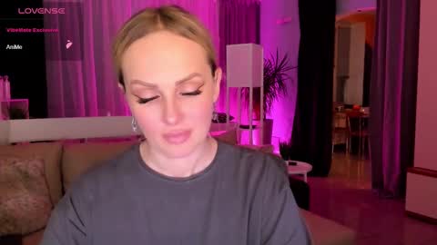 Libby online show from December 4, 5:22 pm