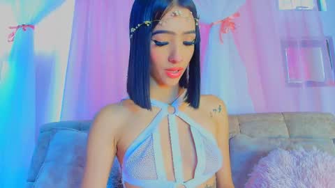 Valentina Hall online show from March 18, 1:58 pm