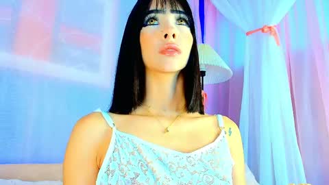 Snapshot of liccy_hall chatting on April 29, 11:47 am Valentina Hall online show from April 29, 11:47 am