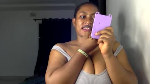 caira online show from October 31, 9:05 pm