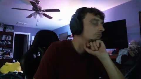 cutiepie101 online show from April 18, 7:45 am