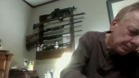 Snapshot of lickmysnowballs chatting on October 10, 5:28 am lickmysnowballs online show from October 10, 5:28 am