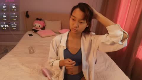 Lihn Pham online show from April 30, 3:24 am