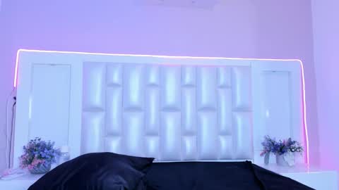 Lia  online show from March 7, 5:32 pm