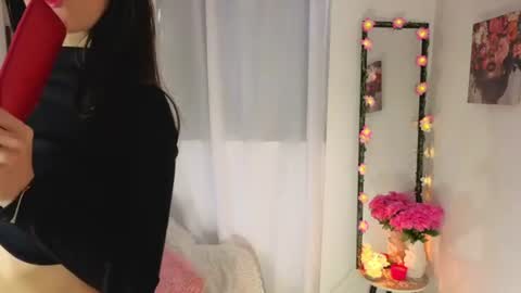 Snapshot of liiaa__7 chatting on July 5, 2:46 pm liiaa online show from July 5, 2:46 pm