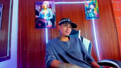 Snapshot of liiaam_lee_ chatting on February 11, 9:20 pm Daniel online show from February 11, 9:20 pm