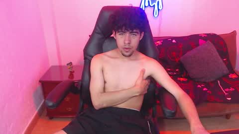 Snapshot of liil_boy chatting on September 28, 3:12 am Lil Boy- online show from September 28, 3:12 am