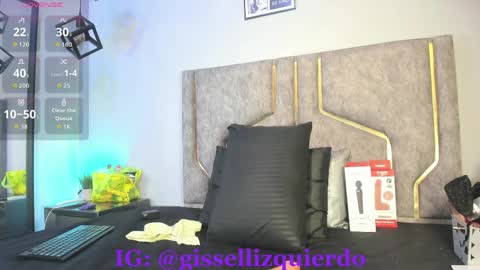 Snapshot of liincostelloo chatting on June 7, 1:10 am liincostelloo online show from June 7, 1:10 am