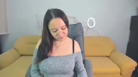 Snapshot of likaa_likaa chatting on February 25, 1:32 pm Lika online show from February 25, 1:32 pm