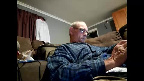 liketowatch1234529419 online show from May 26, 12:01 pm