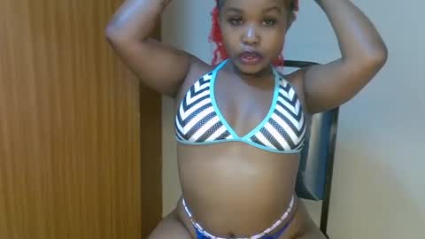 lil__cupcake online show from July 14, 8:25 pm