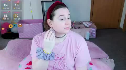 Snapshot of lil_alison_heart chatting on March 7, 2:58 pm Lil Alison Heart online show from March 7, 2:58 pm