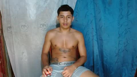 lil_condor_baby online show from October 3, 1:24 am
